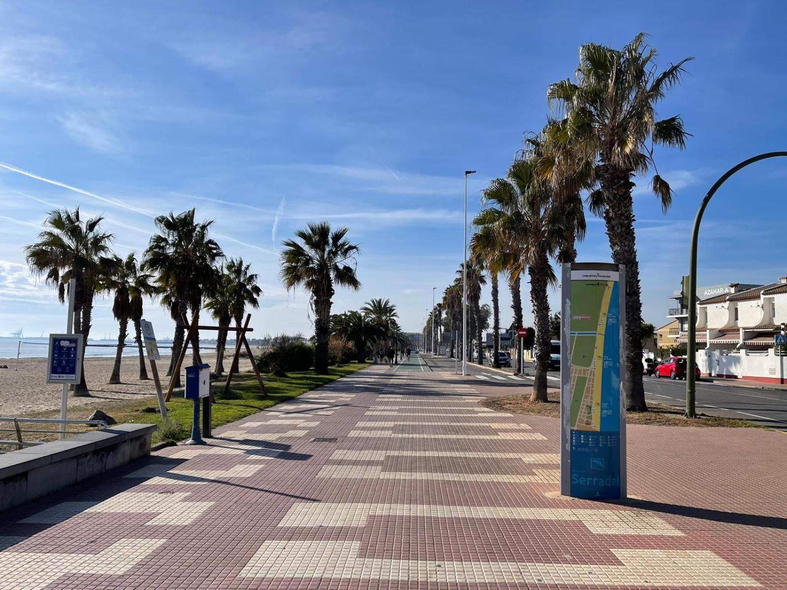 Precioso Apartamento Con Vistas Al Mar Benicassim Luaran gambar