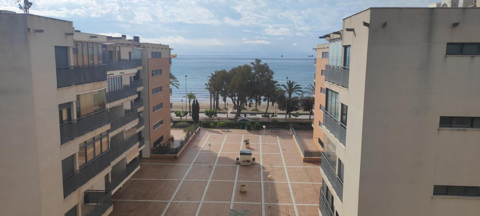 Precioso Apartamento Con Vistas Al Mar Benicassim Luaran gambar